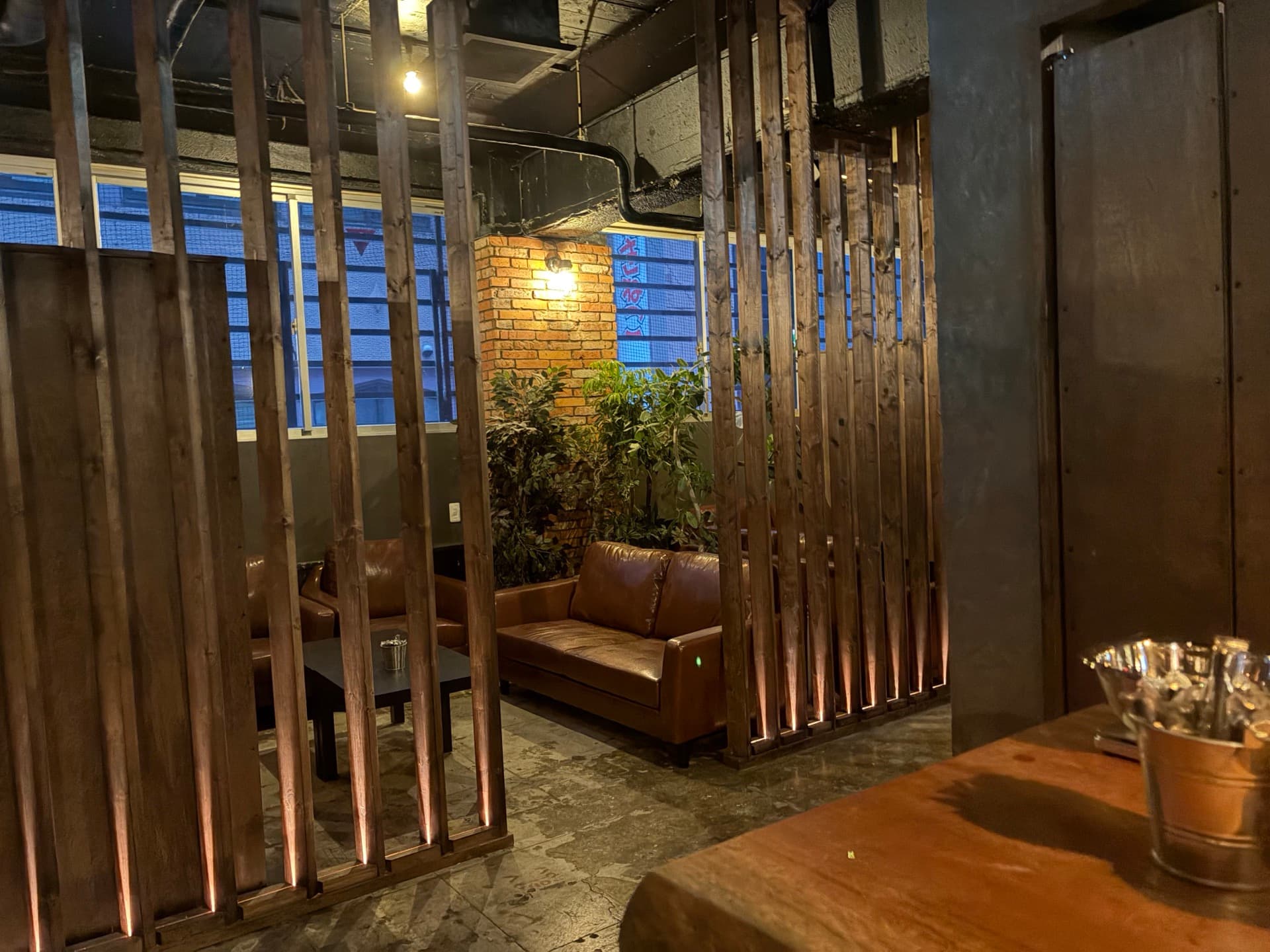 Parasite 歌舞伎町店 半個室ブース